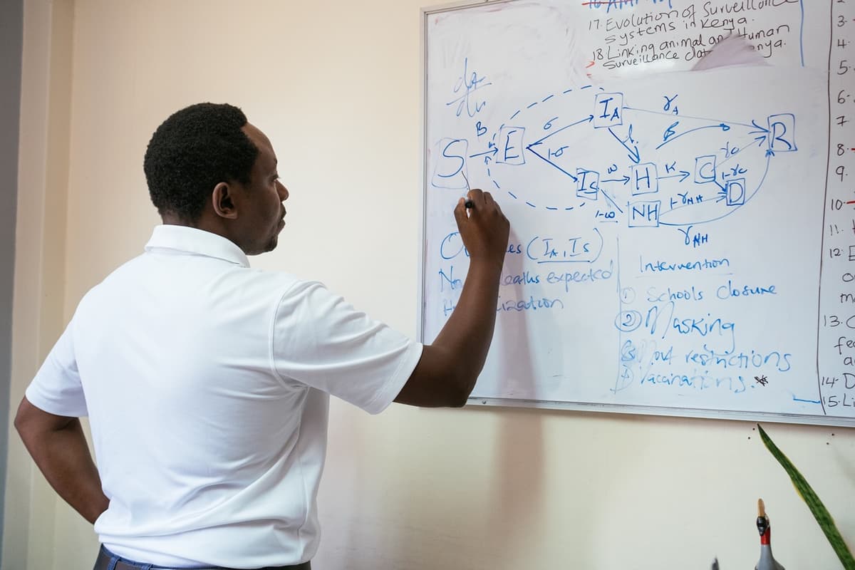 CEMA researchers analyzing COVID-19 data